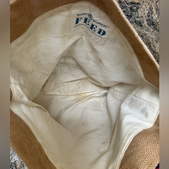 TORY BURCH x FEED Holt Renfrew Burlap Crossbody Bag RARE Red Strap - Picture 7 of 7